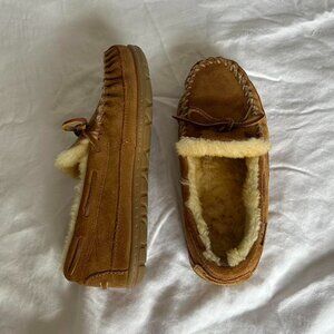 Ll bean suede Sherpa lined moccasins